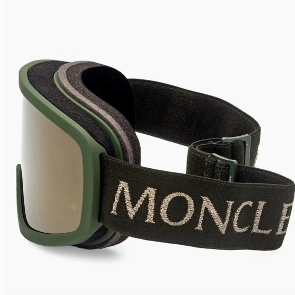 Moncler Mirrored Snow Goggles